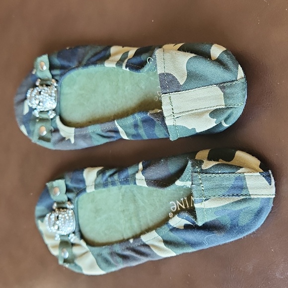 KONVINE camouflage skulls ballet flats size small (6-6.5) - Picture 9 of 11